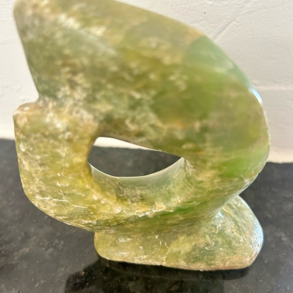 Green Marble / Onyx Stone Free Form Southwestern Sculpture 4x4” - Picture 8 of 8